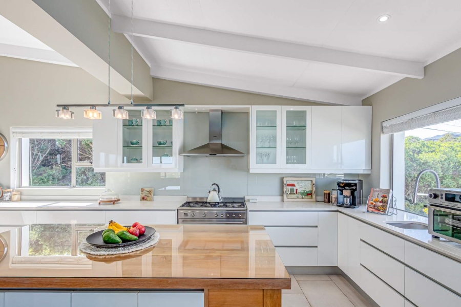 3 Bedroom Property for Sale in Brenton On Sea Western Cape